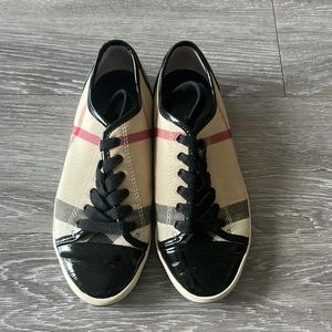 Burberry sneakers in size 6.